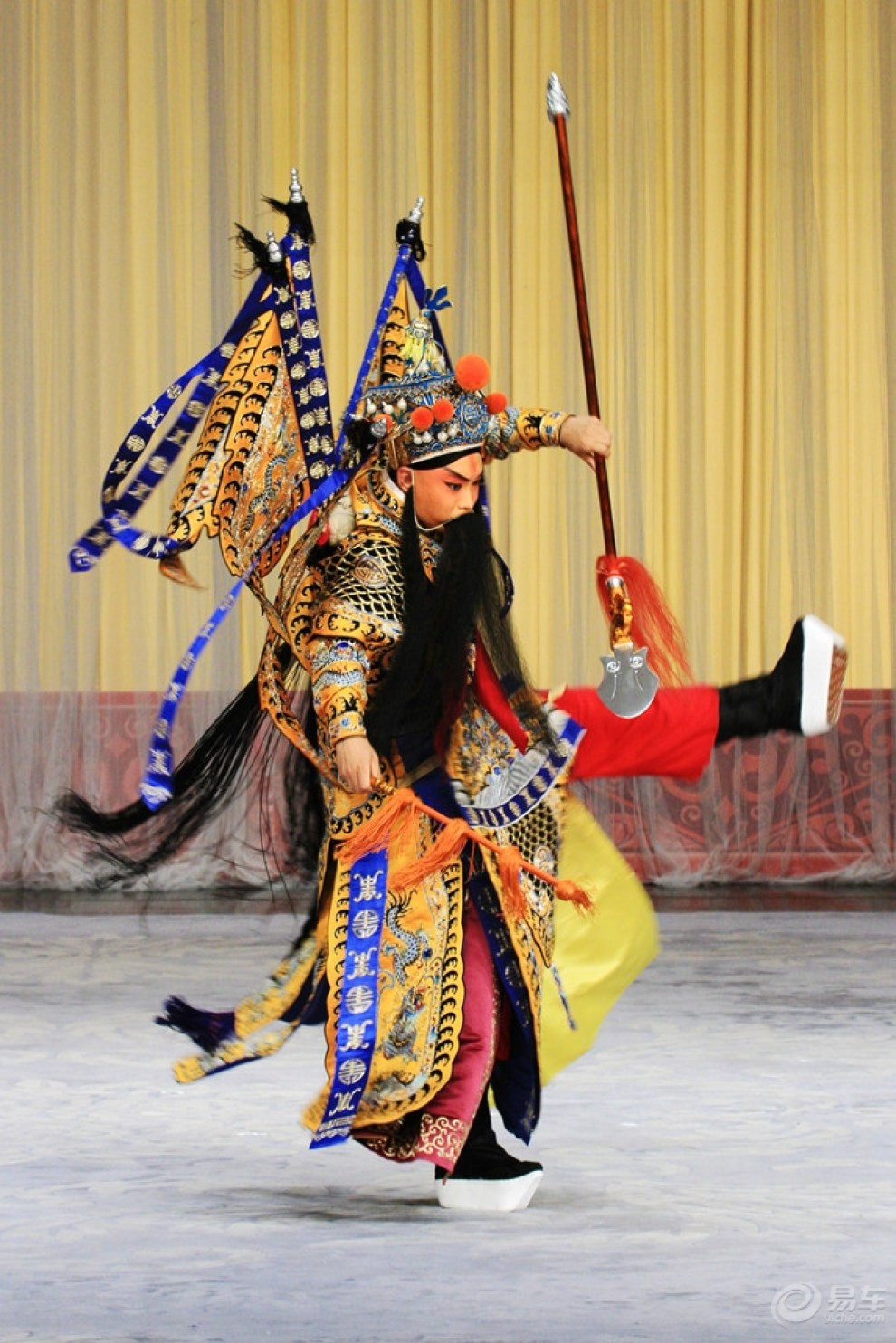 2017-8-12青年京剧团中华剧院上演京剧《麒麟阁》