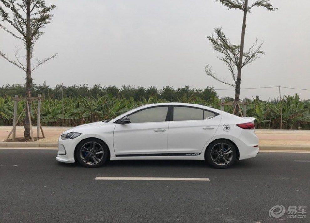 白色领动改装大片