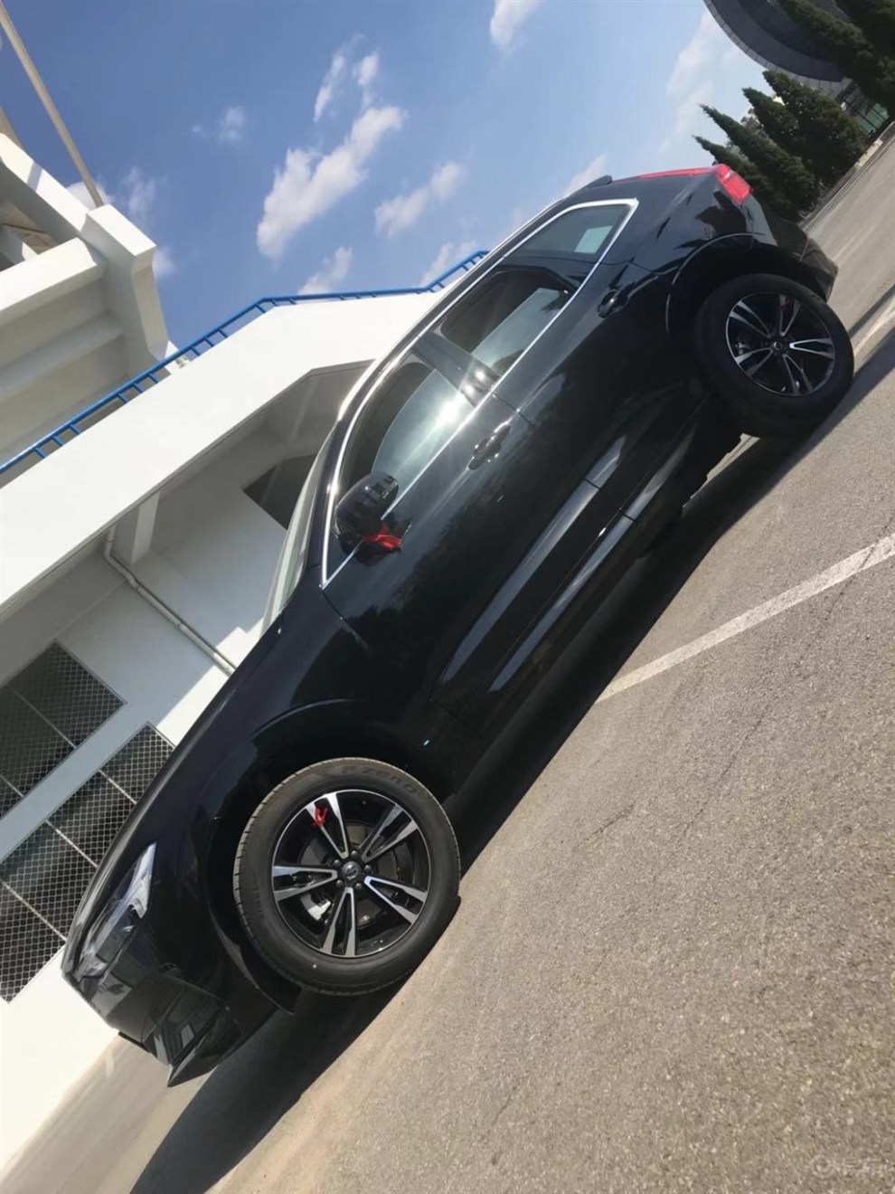 新人第一次发帖:记人生的第一辆车―xc60玛瑙黑