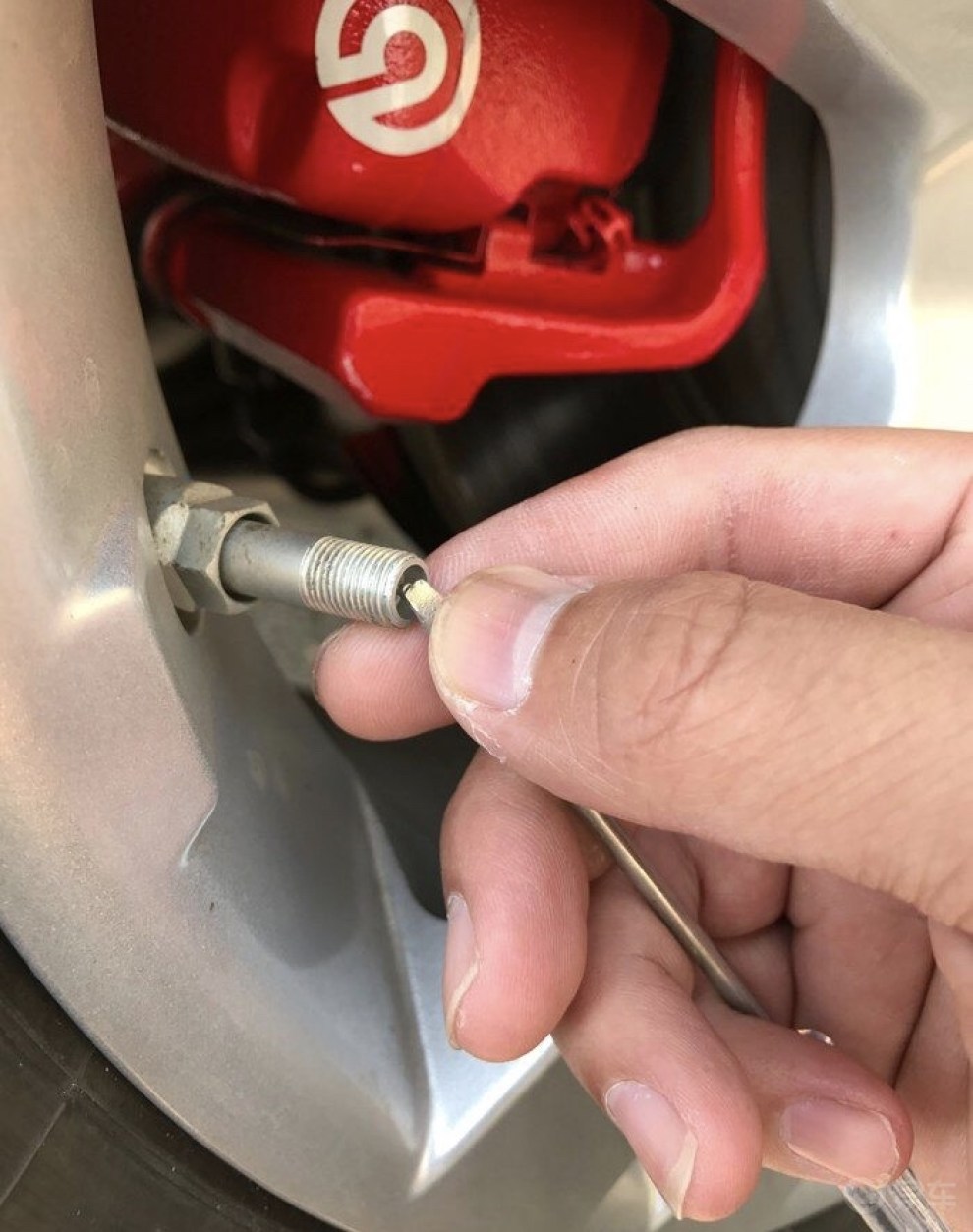 新年上上签#胎压过高,手把手教大家如何放气