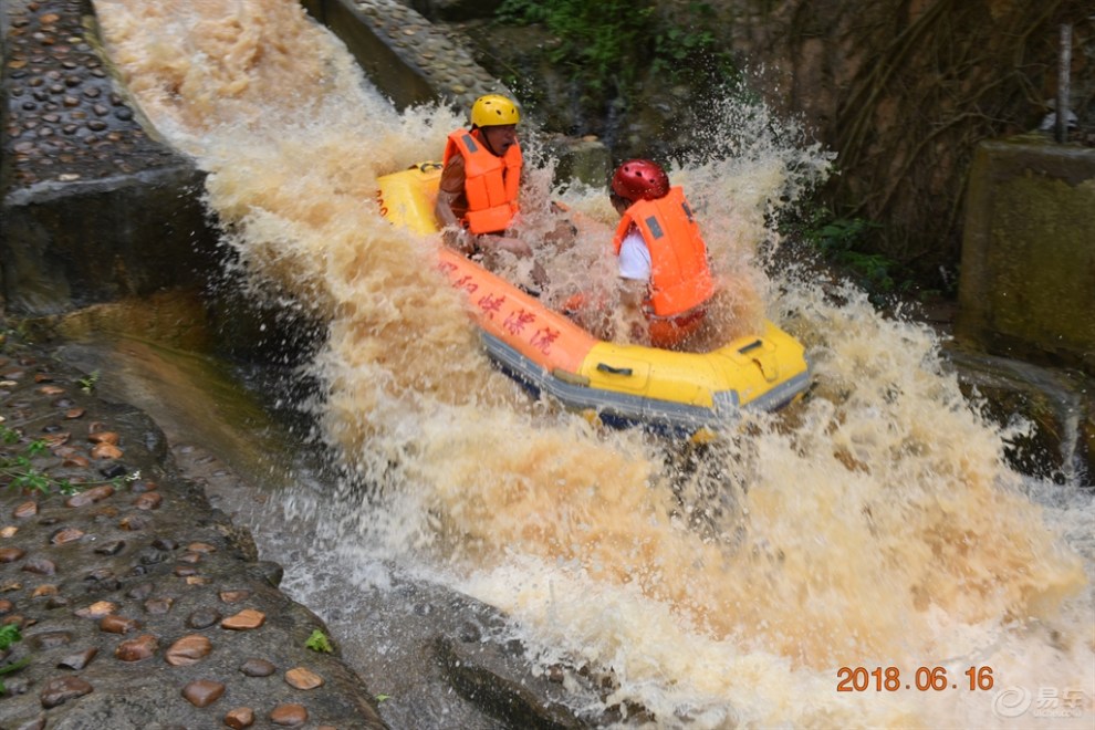 【广西壹家人车友会】周末自驾游灵山罗阳峡漂流