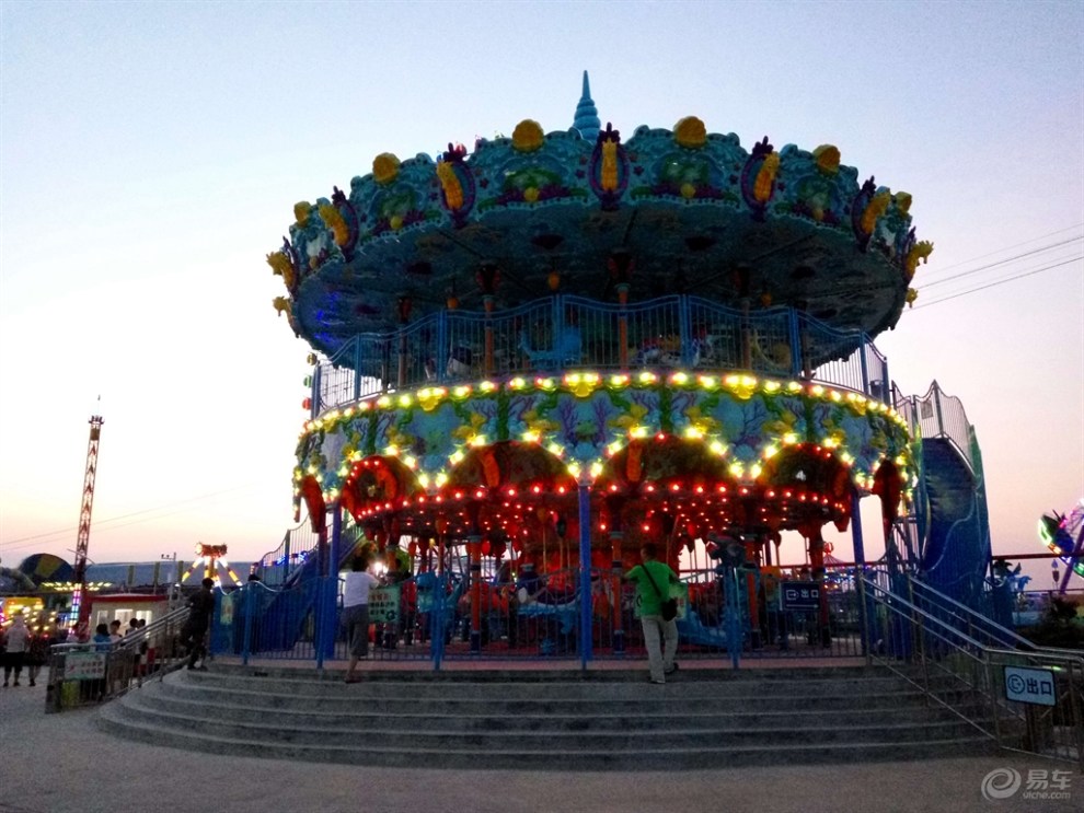爷仨夜游海上明珠乐园