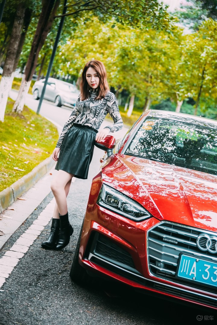 [别样试驾]长腿美女试驾a5带你打卡城南in点_奥迪a5社区_易车论坛