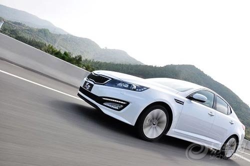 【高速路上k5跑的好快】_起亚k5论坛图片集锦_汽车论坛-易车网